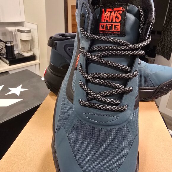 VANS MTE Crosspath Mid Shoe Hiking Sneaker BLUE Trail SIZE 10.5 (10) NEW - Picture 2 of 10